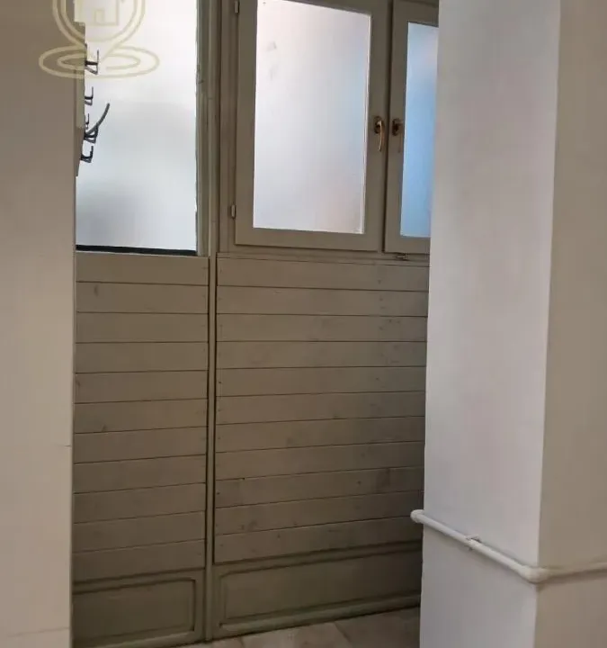Izdavanje, poslovni prostor, 30m², Centar, Novi Sad