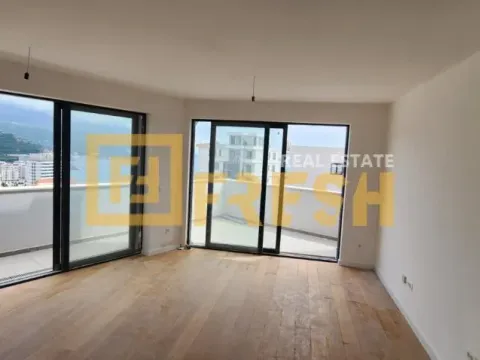 Sale, one bedroom apartment, 67m², Bečići, Budva - image 3