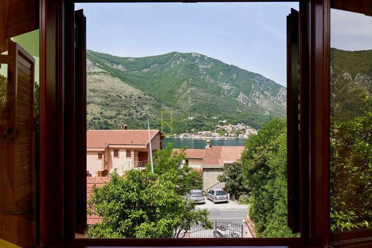Prodaja, kuća, 120m², Dobrota, Kotor