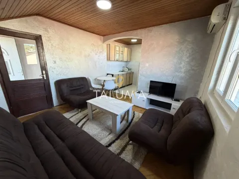 Izdavanje, trosoban stan, 85m², Tološi, Podgorica - image 6
