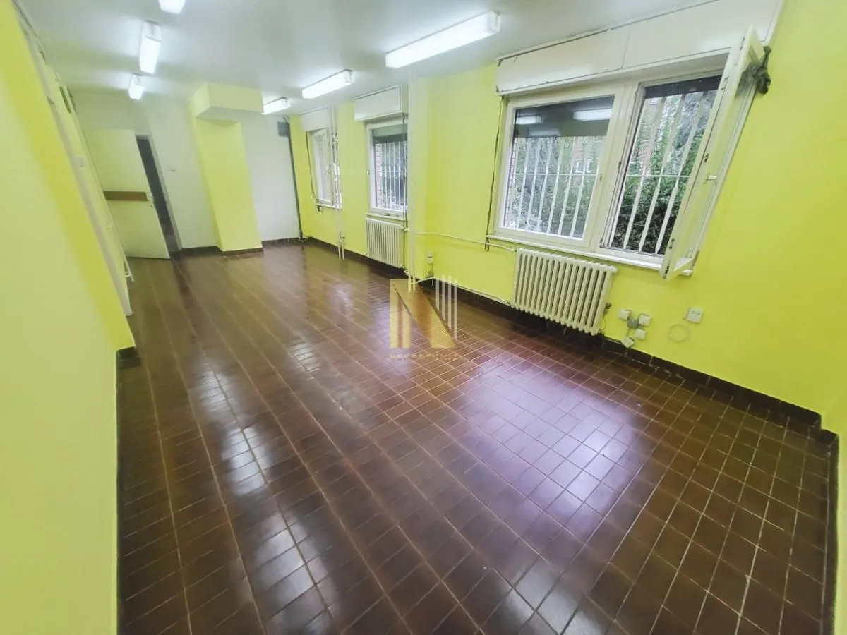 Rent, office space, 33m², Sajmište, Novi Sad
