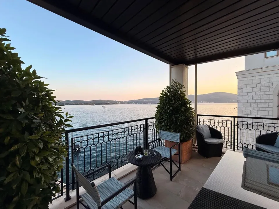 Sale, three bedroom apartment, 135m², Tivat, Crna Gora