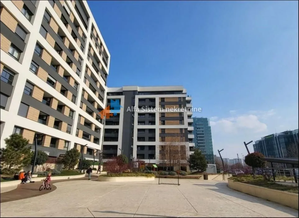 Izdavanje, četvorosoban stan, 100m², Novi Beograd Blok 65, Novi Beograd Sve Podlokacije