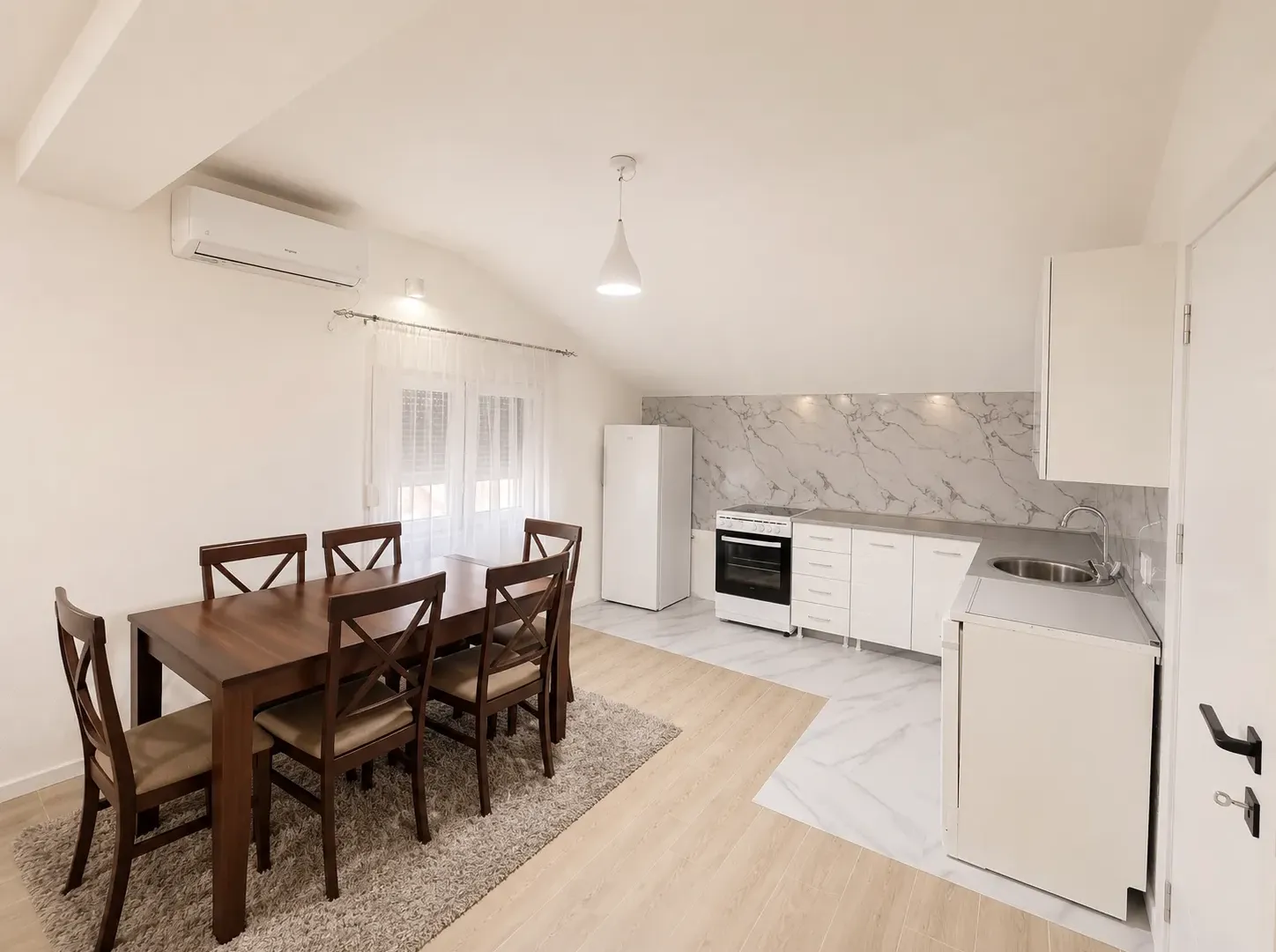 Rent, two bedroom apartment, 90m², Donja Gorica, Podgorica