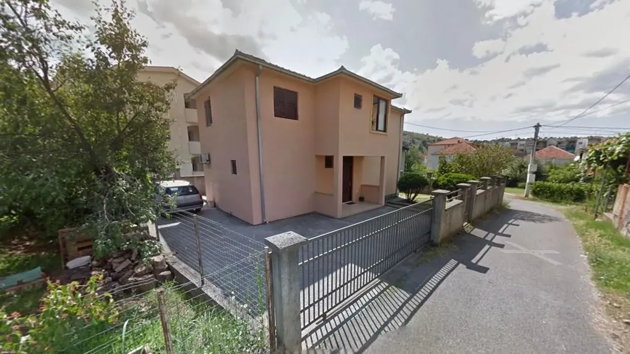 Rent, house, 120m², Zagorič, Podgorica