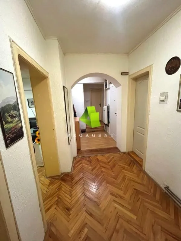 Prodaja, četvorosoban stan, 143m², Medijana, Niš