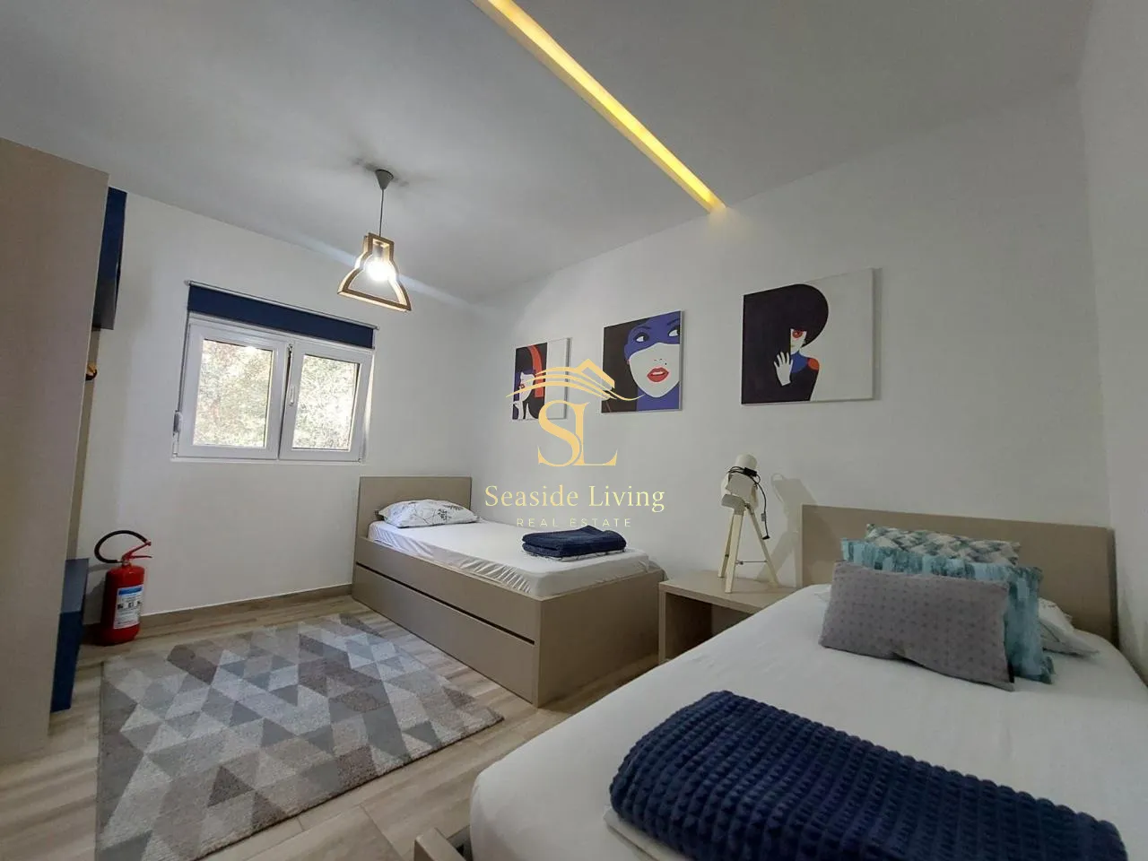 Rent, two bedroom apartment, 70m², Dobrota, Kotor