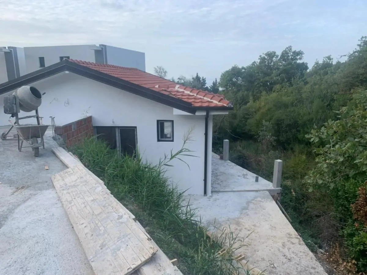 Prodaja, kuća, 130m², Šušanj, Bar