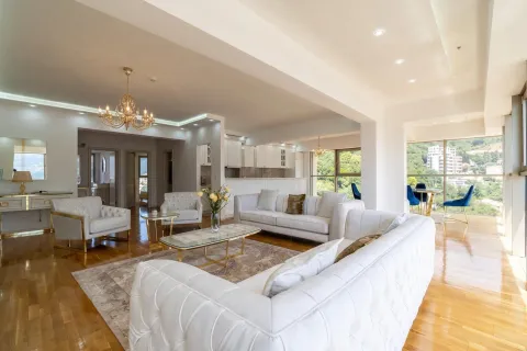 Rent, four bedroom apartment, 130m², Budva, Crna Gora - image 3