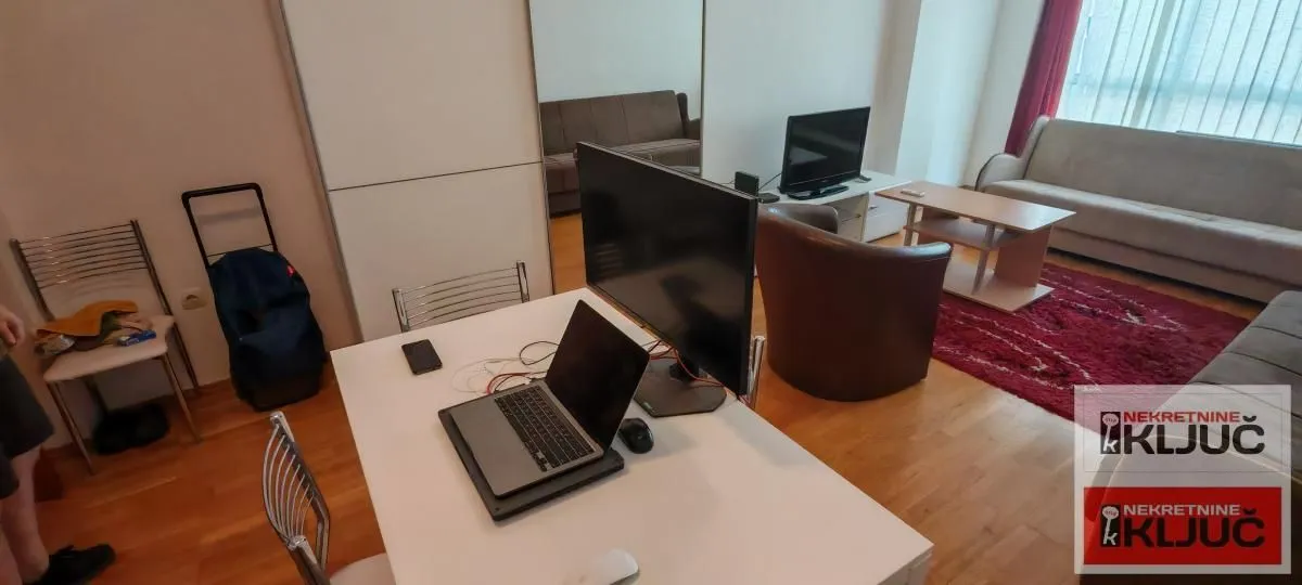 Izdavanje, garsonjera, 33m², Spens, Novi Sad Sve Podlokacije