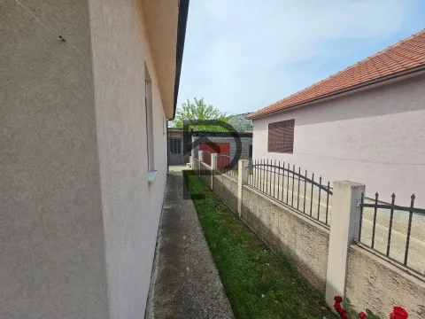 Izdavanje, kuća, 120m², Tološi, Podgorica - image 4