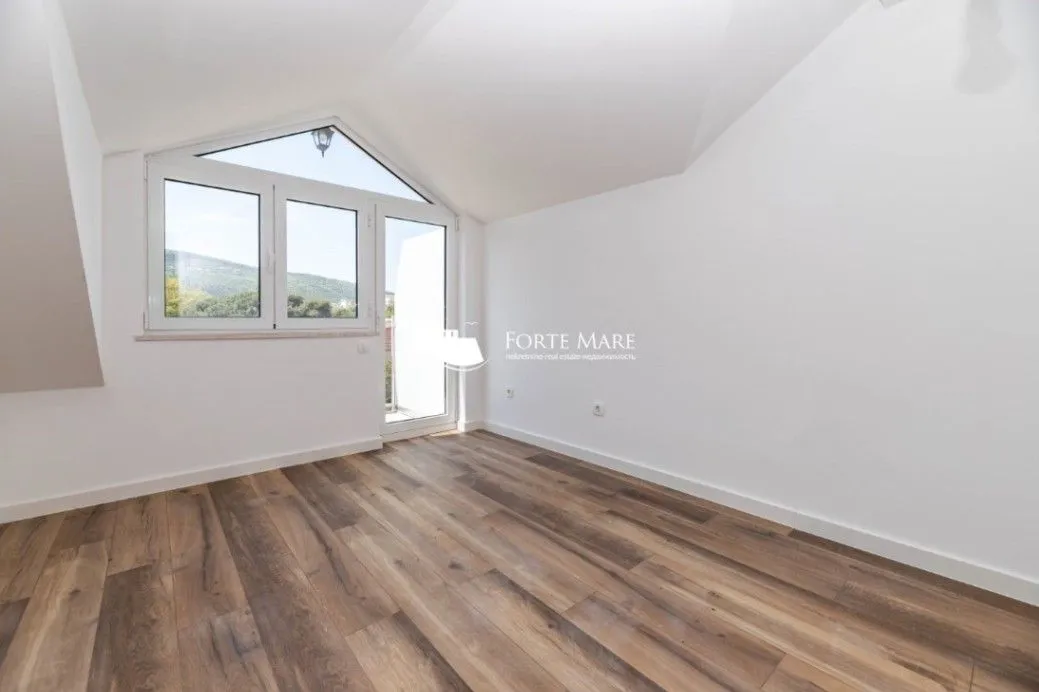 Prodaja, trosoban stan, 146m², Đenovići, Herceg Novi