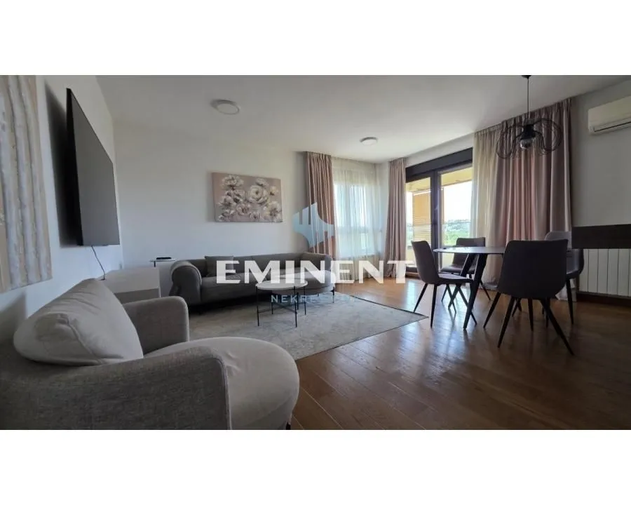 Rent, four bedroom apartment, 98m², Južni Bulevar, Vračar Sve Podlokacije