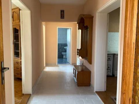 Izdavanje, dvosoban stan, 120m², Marići, Tivat - image 8