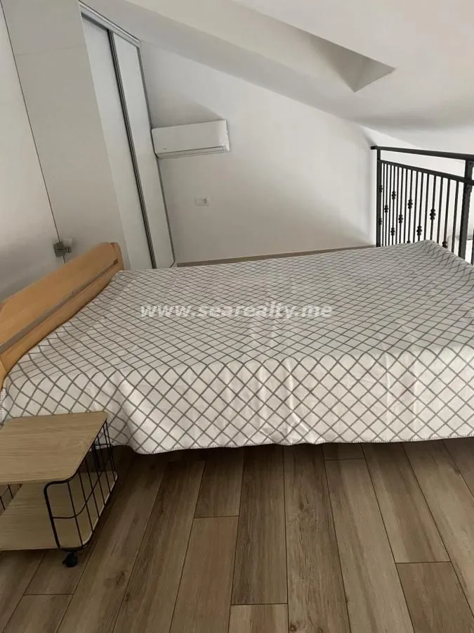 Rent, one bedroom apartment, 34m², Centar, Tivat