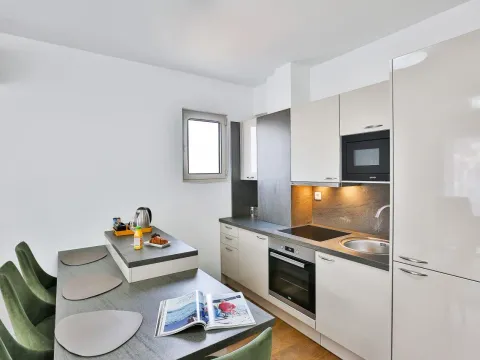 Rent, one bedroom apartment, 43m², Budva okolina, Budva - image 4