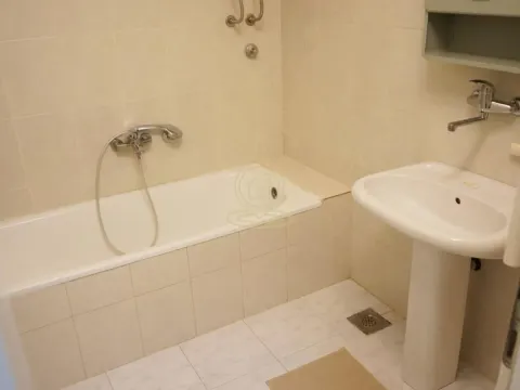 Rent, two bedroom apartment, 65m², Vračar Sve Podlokacije, Beograd - image 5