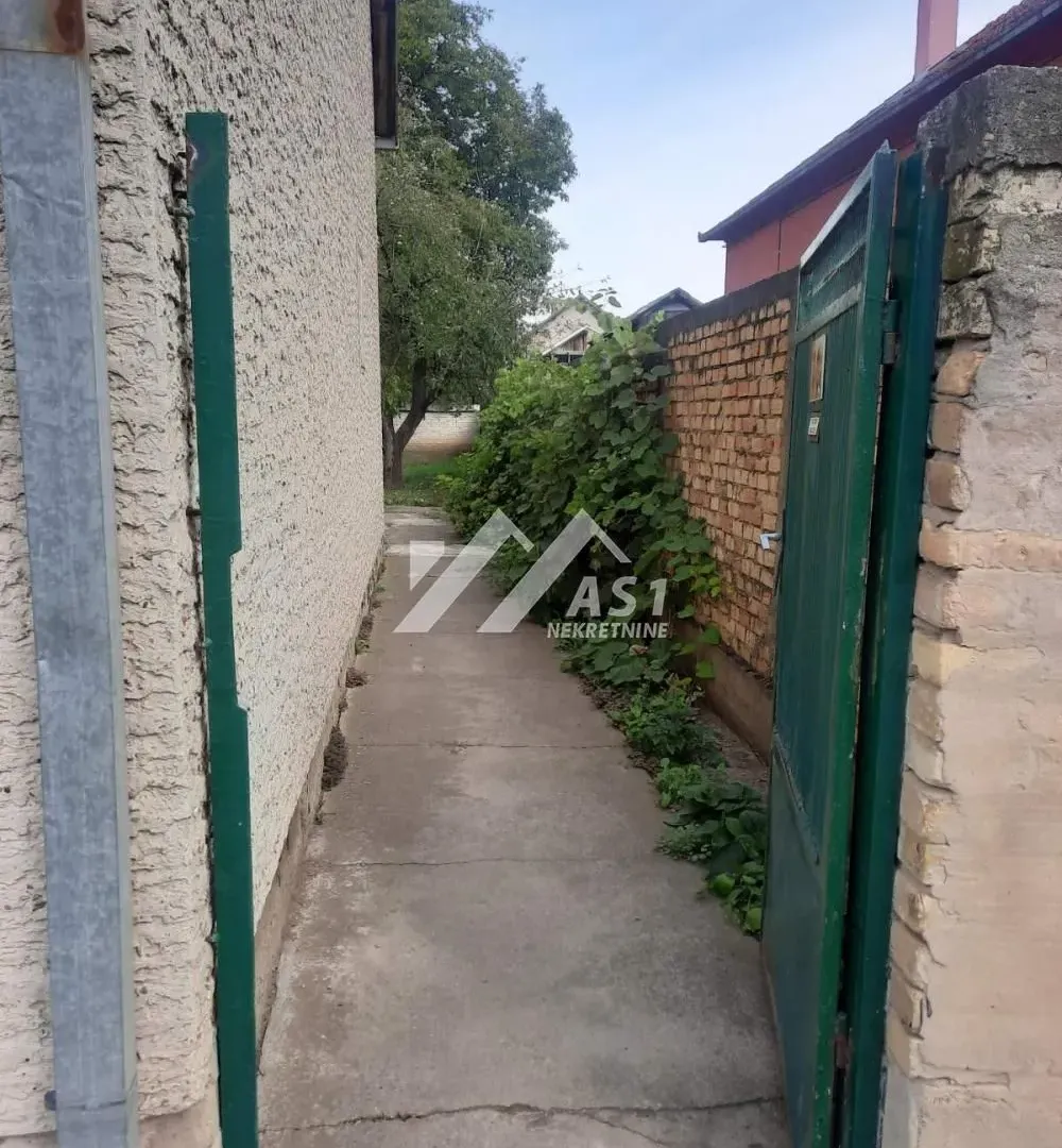 Prodaja, kuća, 220m², Temerin, Novi Sad