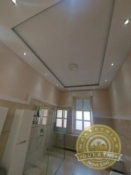 Prodaja, kuća, 187m², Sremska Kamenica, Petrovaradin