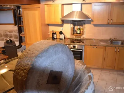 Prodaja, kuća, 270m², Mrkovi, Herceg Novi - image 11