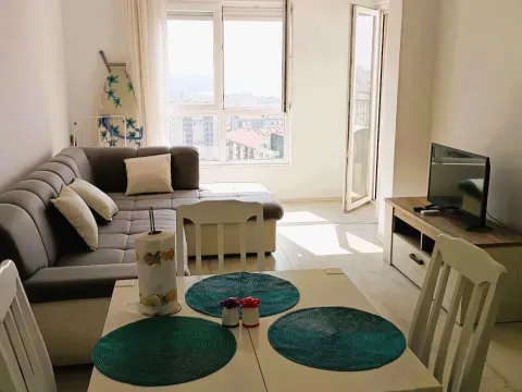 Rent, apartment, 45m², Budva, Crna Gora - image 2