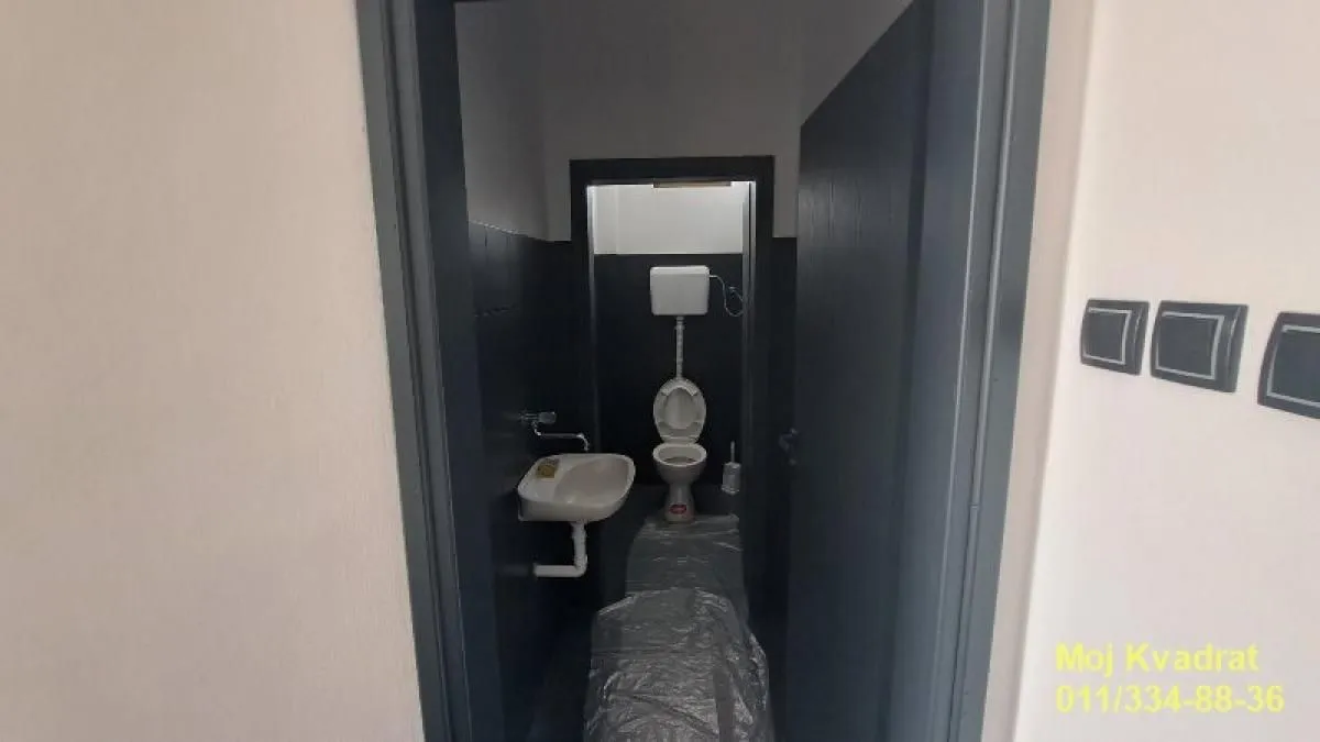 Rent, office space, 1212m², Pančevo, Srbija