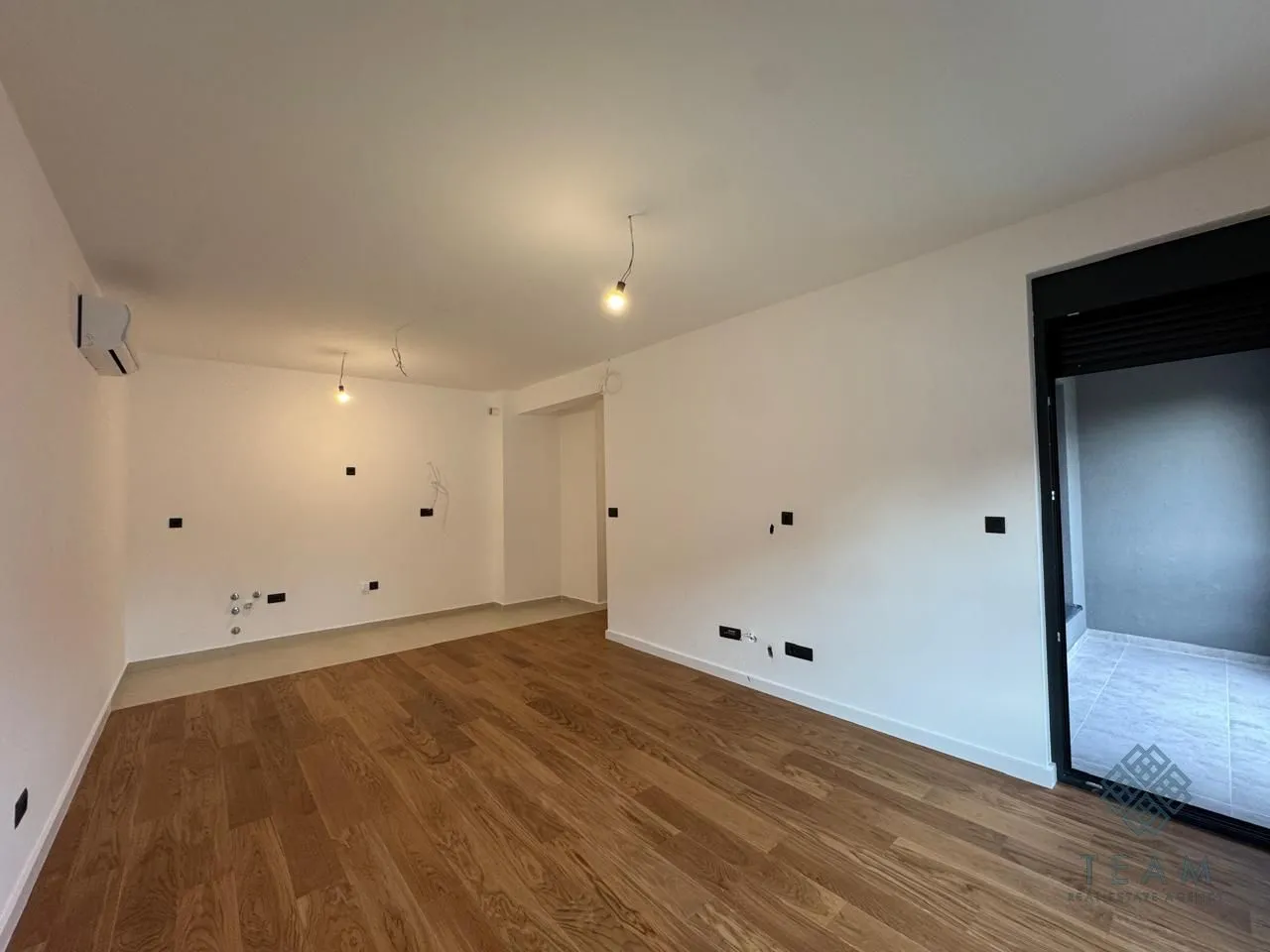 Prodaja, dvosoban stan, 63m², Tološi, Podgorica