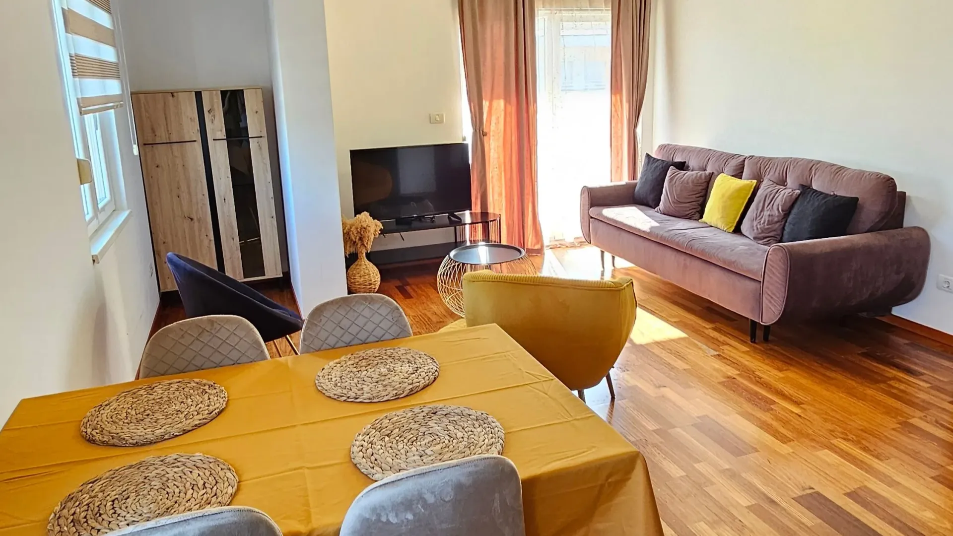 Rent, two bedroom apartment, 64m², City Kvart, Podgorica