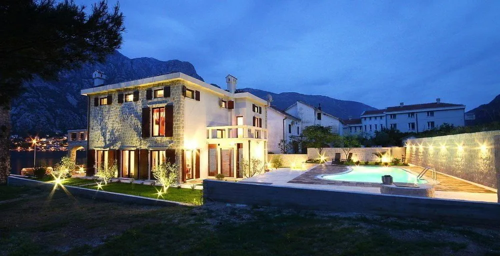 Sale, house, 497m², Prčanj, Kotor
