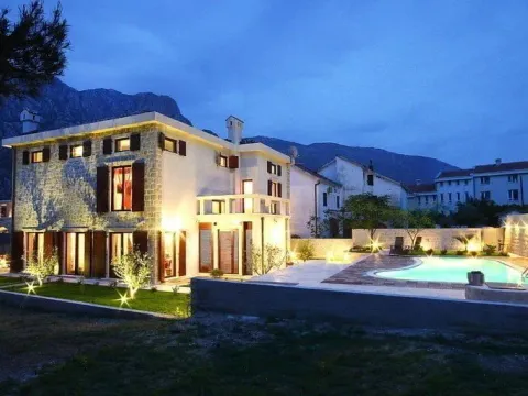 Sale, house, 497m², Prčanj, Kotor - image 12