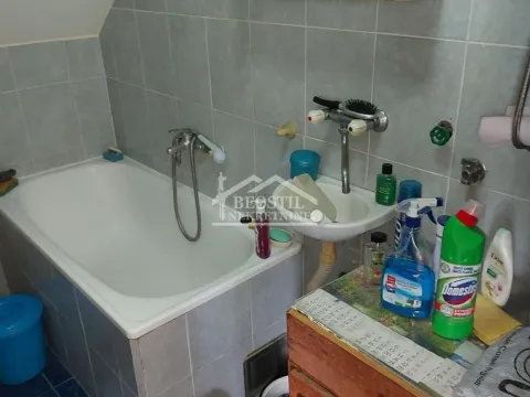 Prodaja, kuća, 259m², Krnjaca, Palilula Sve Podlokacije - image 19