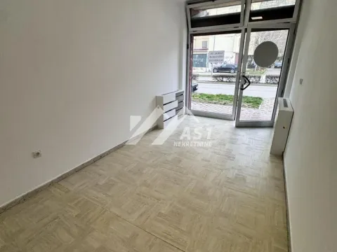 Rent, office space, 28m², Betanija, Novi Sad Sve Podlokacije - image 3