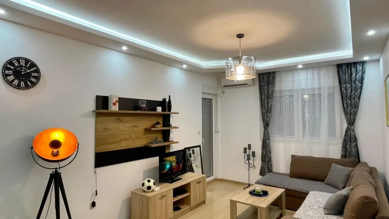 Izdavanje, jednosoban stan, 50m², Podgorica, Crna Gora