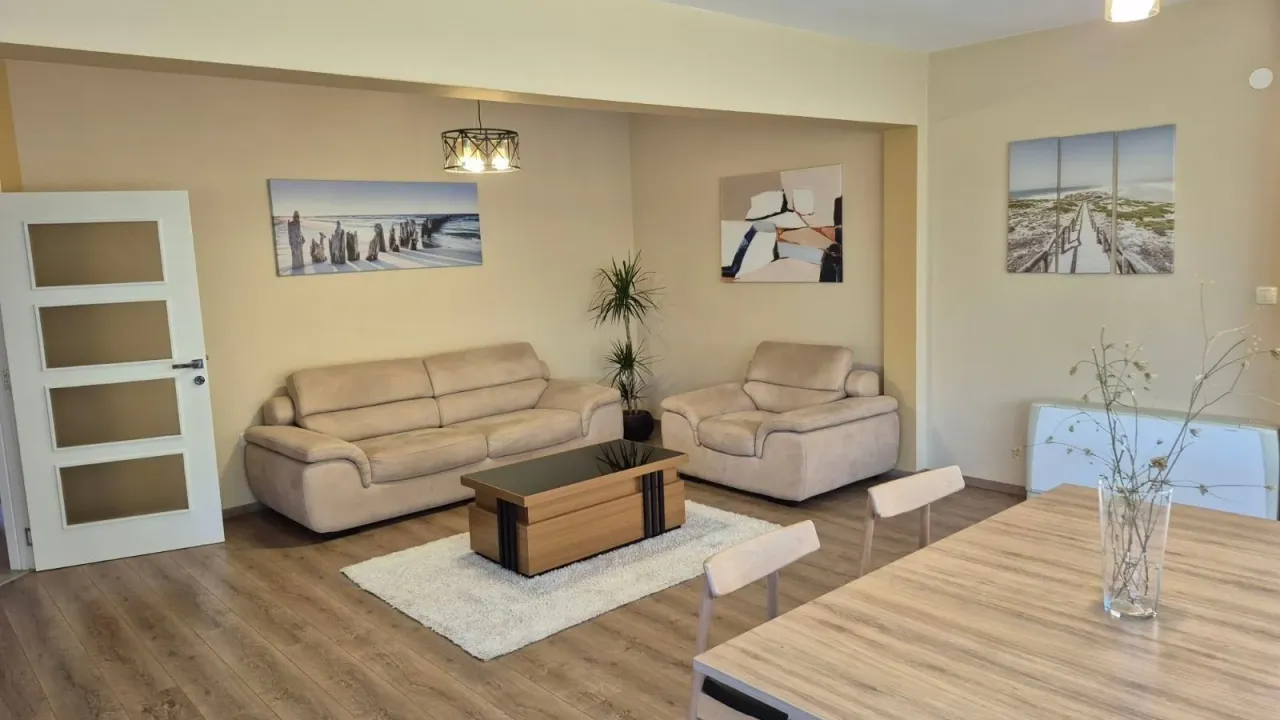 Izdavanje, kuća, 157m², Tološi, Podgorica