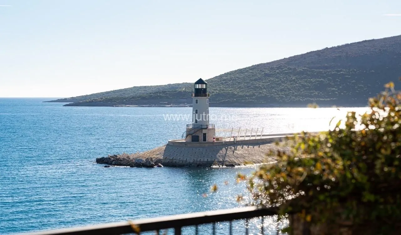 Prodaja, trosoban stan, 108m², Luštica Bay, Tivat