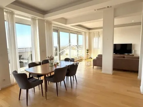 Izdavanje, trosoban stan, 160m², Višnjička Banja, Palilula Sve Podlokacije - image 5