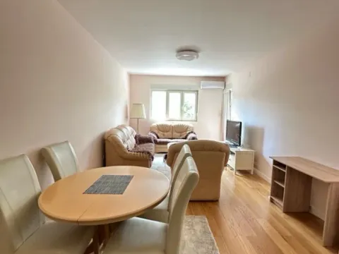 Rent, one bedroom apartment, 50m², Central Point, Podgorica - image 8