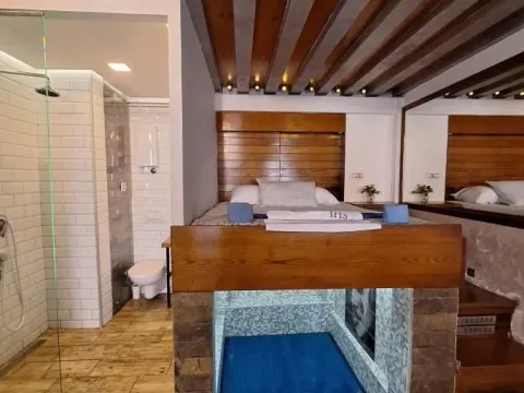 Prodaja, dvosoban stan, 44m², Cvetni Trg, Vračar Sve Podlokacije - image 2