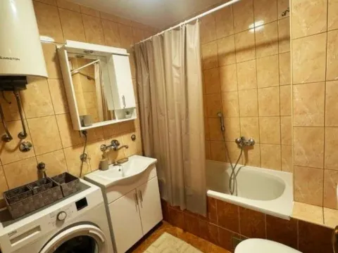 Izdavanje, stan, 55m², Momišići, Podgorica - image 7