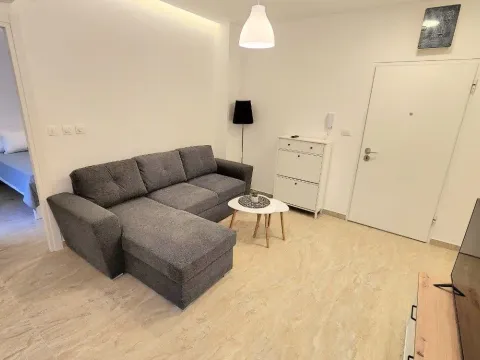 Prodaja, jednosoban stan, 41m², Rafailovići, Budva - image 7