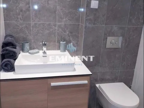 Izdavanje, trosoban stan, 90m², Savski Venac, Beograd - image 7