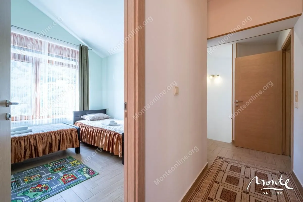 Prodaja, dvosoban stan, 87m², Orahovac, Kotor