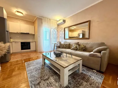 Living room connected with the kitchen and dining area. - image 2