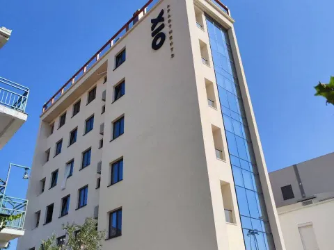 Sale, office space, 1000m², Šušanj, Bar