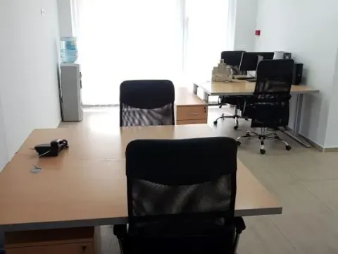 Prodaja, poslovni prostor, 165m², Centar, Jagodina - image 5