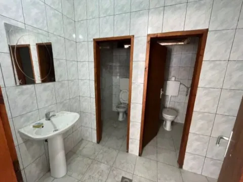 Rent, office space, 180m², Šušanj, Bar - image 8