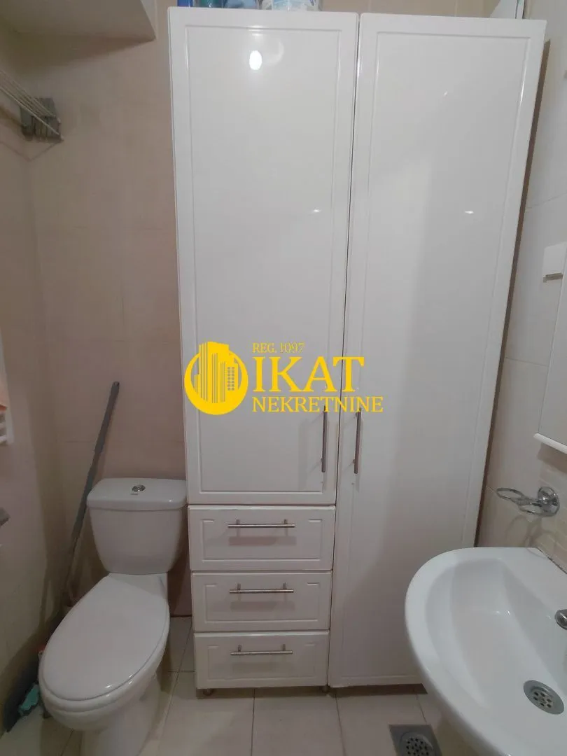 Sale, two bedroom apartment, 57m², Vračar Sve Podlokacije, Beograd