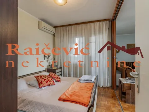 Sale, four bedroom apartment, 97m², Stari Grad, Beograd - image 3