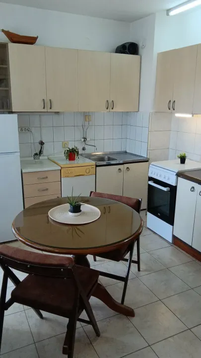 Rent, one bedroom apartment, 44m², Stari Aerodrom, Podgorica