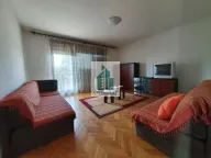 Izdavanje, trosoban stan, 110m², Niš, Srbija - image 1